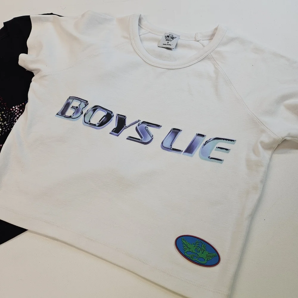 Set Of 2 Boys Lie Gotta Jet All Yours Crop Tee Size Small $60 Each Retail. - Picture 2 of 9